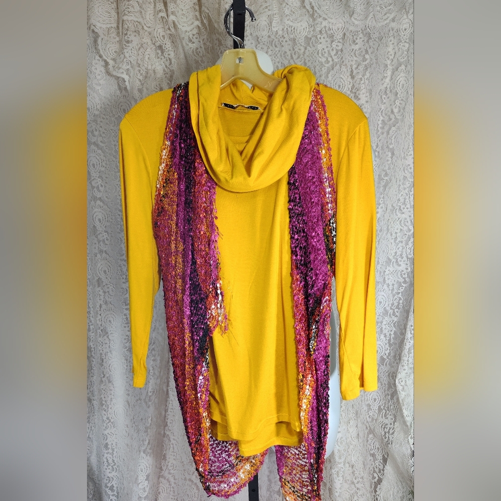 Peter Nygard a yellow Cowl Neck knit top NWOT